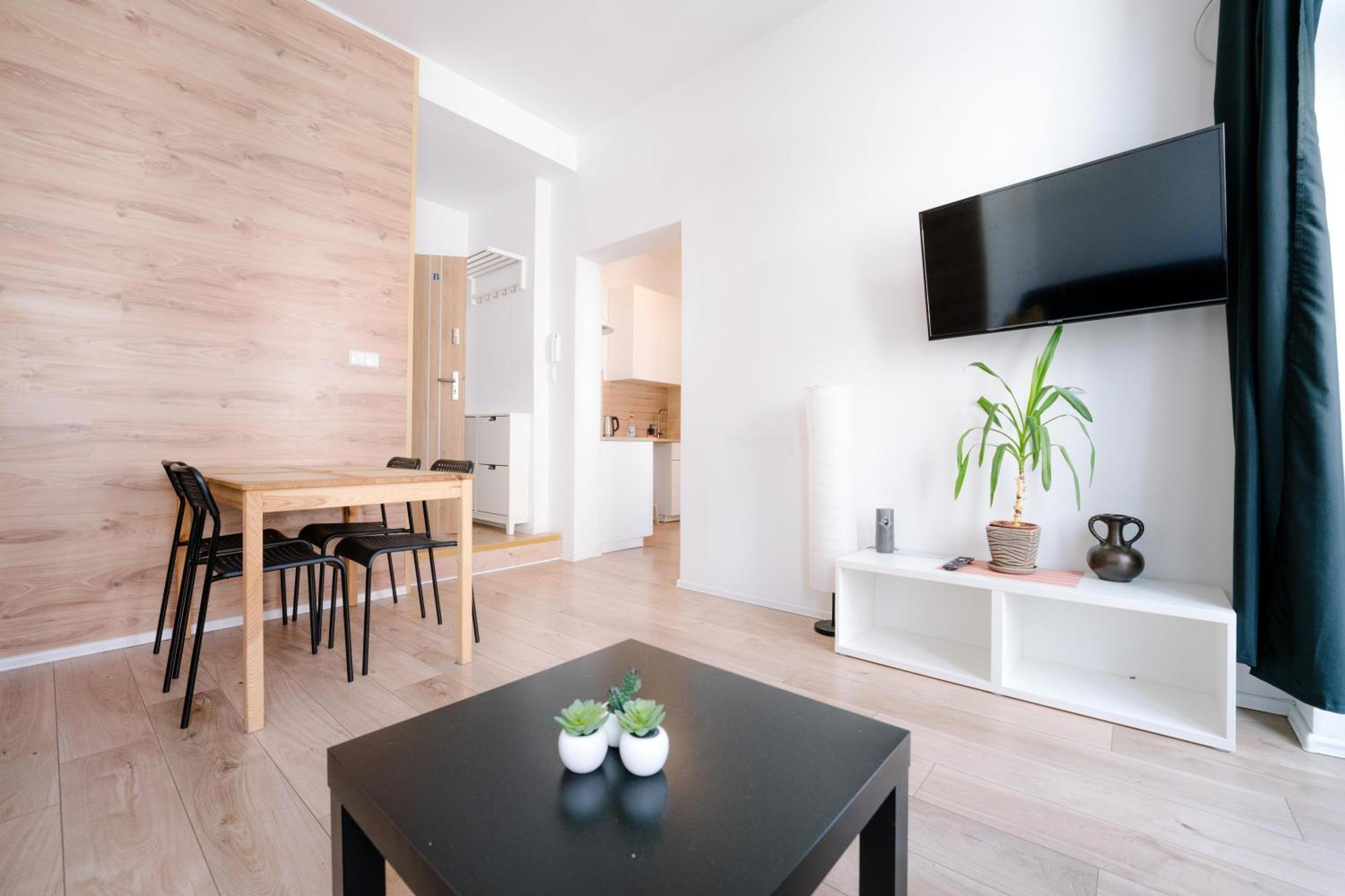Cosy Balcony Apartment Grudziadz Exterior photo
